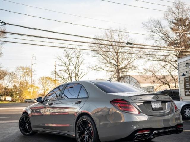 Mercedes S63 AMG